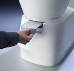 Dometic CTW 4110 Caravan Motorhome Cassette Toilet -Dyers Online blade 72824.1382356287.1280.1280 19417.1382362822