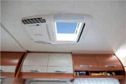 Dometic Freshlight 2200 Caravan Motorhome Air Conditioner -Dyers Online freshlight1600 install 22328.1513009035